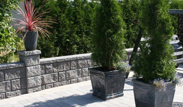 Ge trädgårdsstenarna en lång livslängd – gör grundarbetet noggrant: